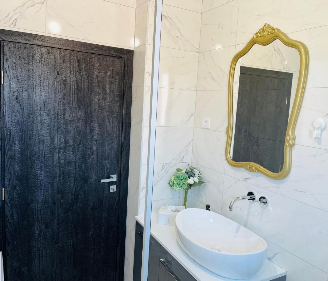 Kia Ora Apartment Trogir Exteriör bild